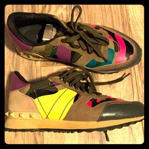 Valentino Garavani Rockstud Camouflage Sneakers